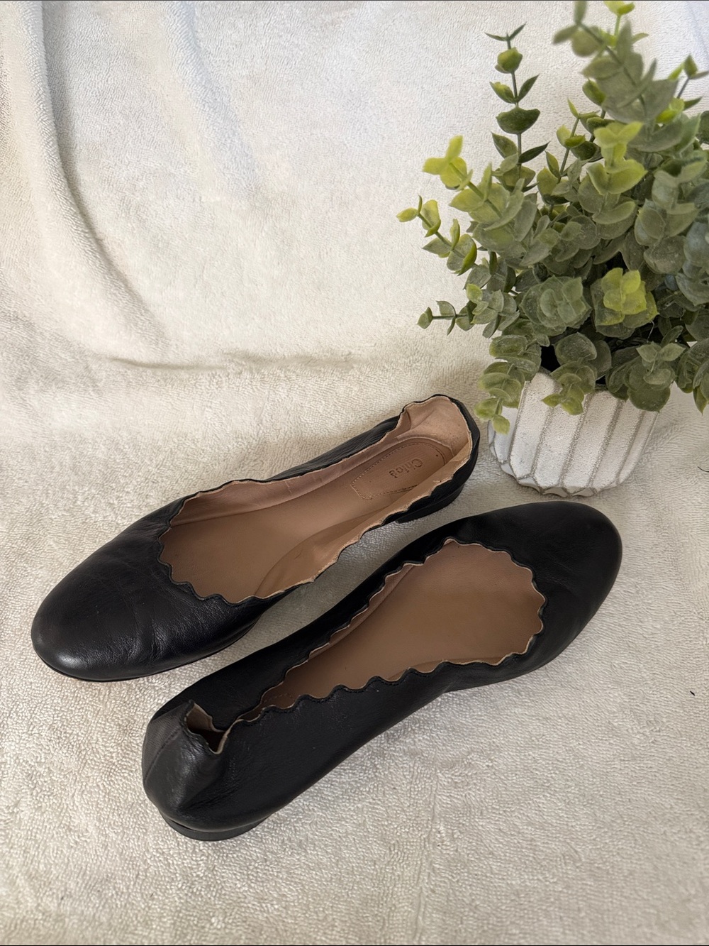 Chloe Black Scalloped Leather Ballet Flats